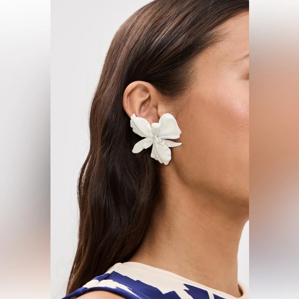 πΊπHPππΊ NWT Cult Gaia Mila Flower Earrings - Picture 12 of 15